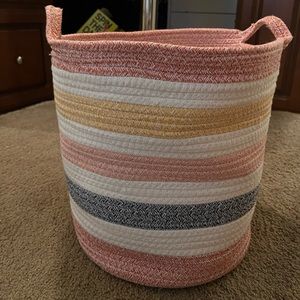 PINK DECOR/PINK BATHROOM STUFF